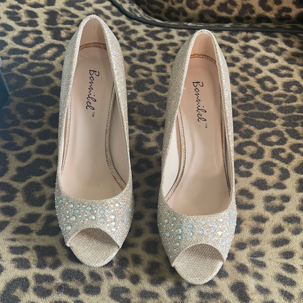 Worn only once .in good condition.